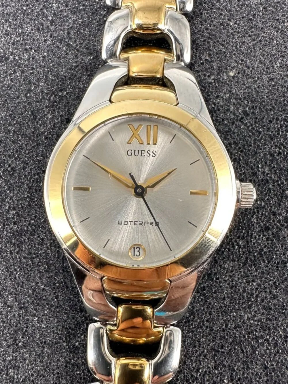 Guess Waterpro Women Watch Silver Gold Two Tone Date Window New Battery 6.5